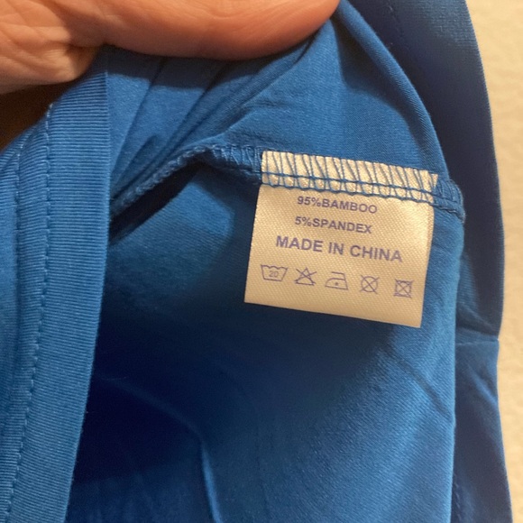 Women’s Blue/Green SPF Zip-Up - Picture 5 of 6